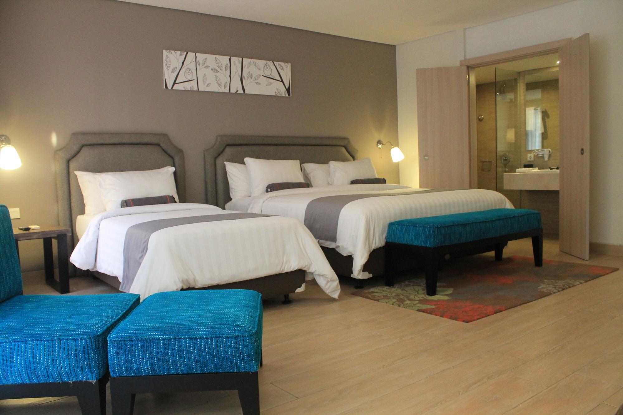 Harper Kuta Hotel By Aston Legian Zewnętrze zdjęcie