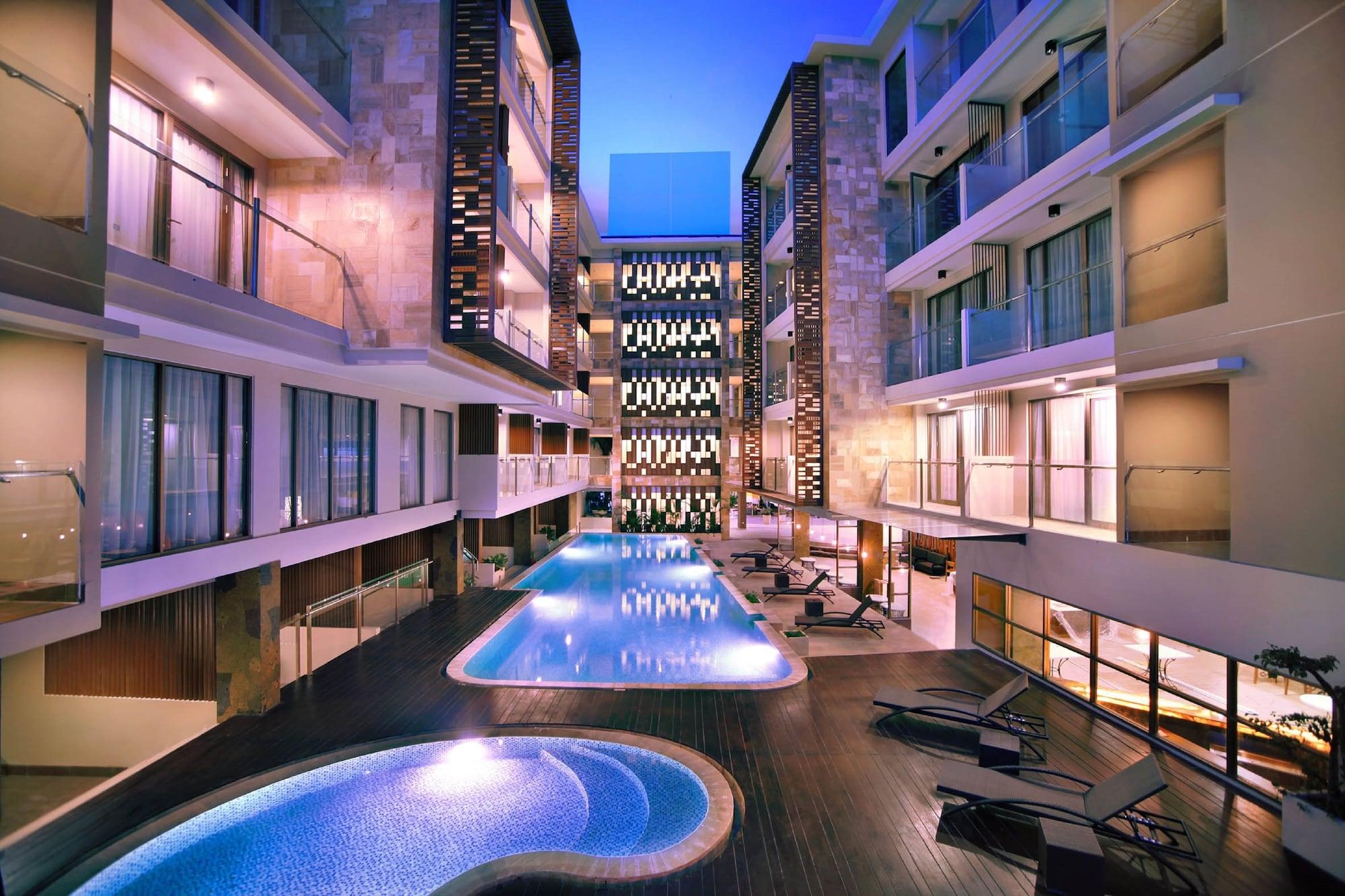 Harper Kuta Hotel By Aston Legian Zewnętrze zdjęcie