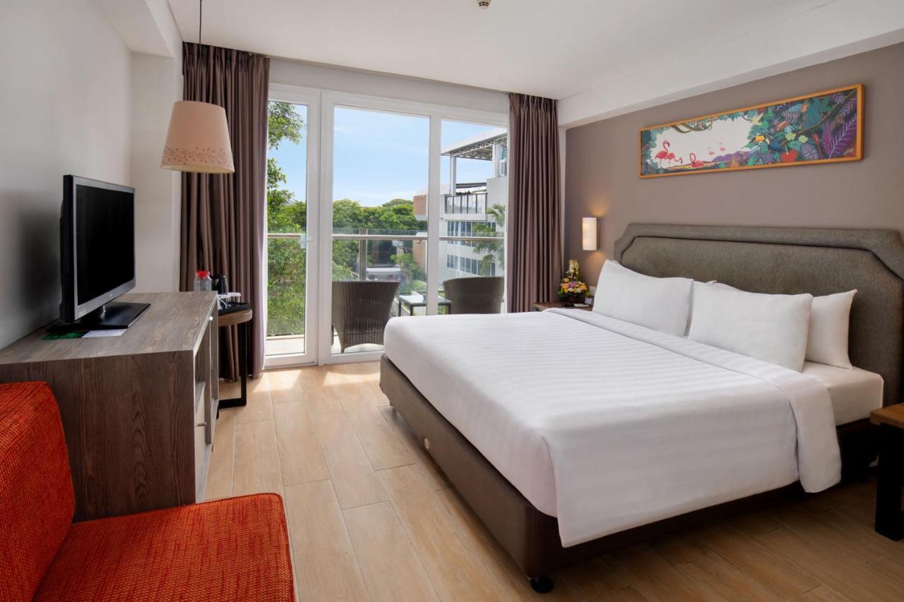 Harper Kuta Hotel By Aston Legian Zewnętrze zdjęcie