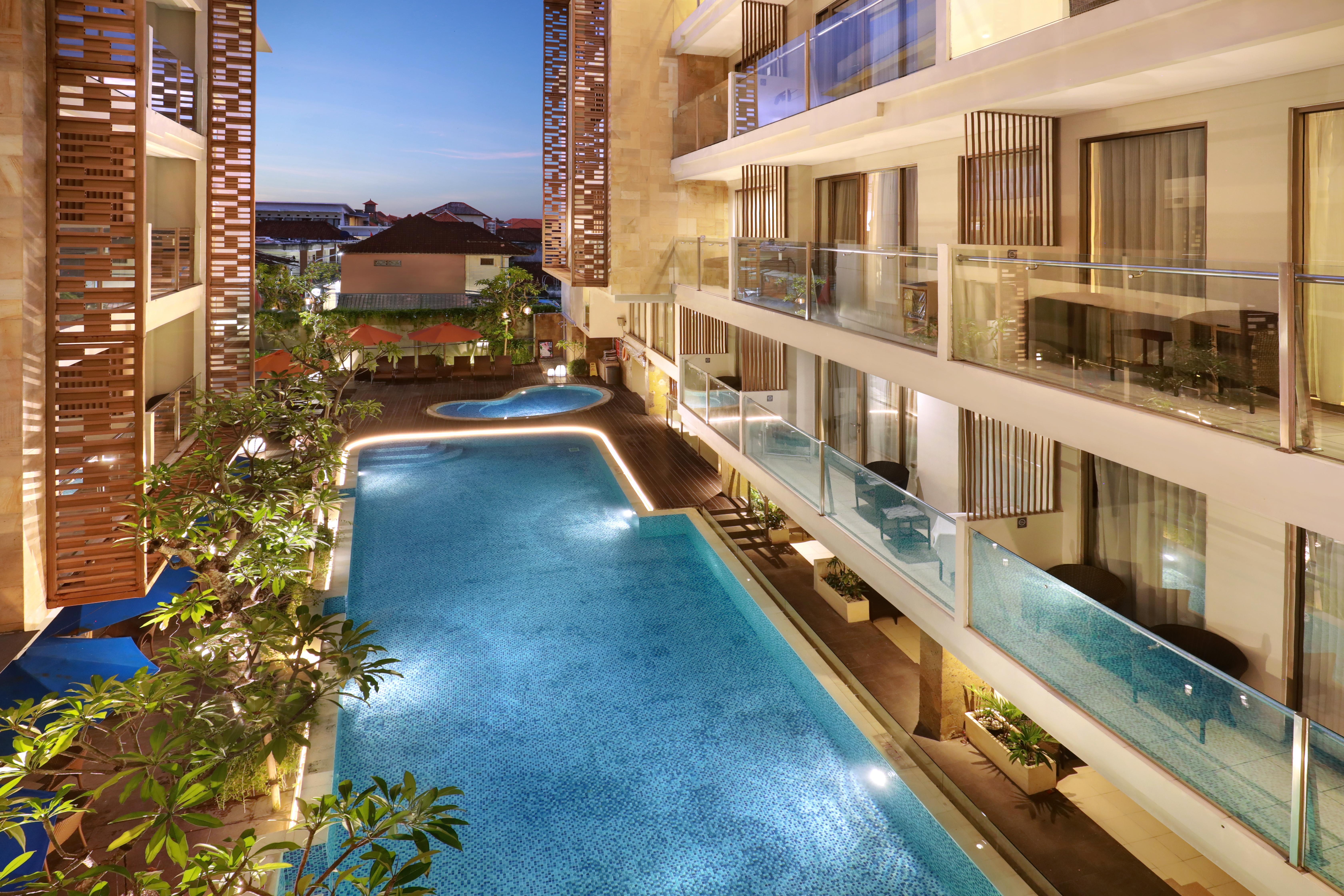 Harper Kuta Hotel By Aston Legian Zewnętrze zdjęcie