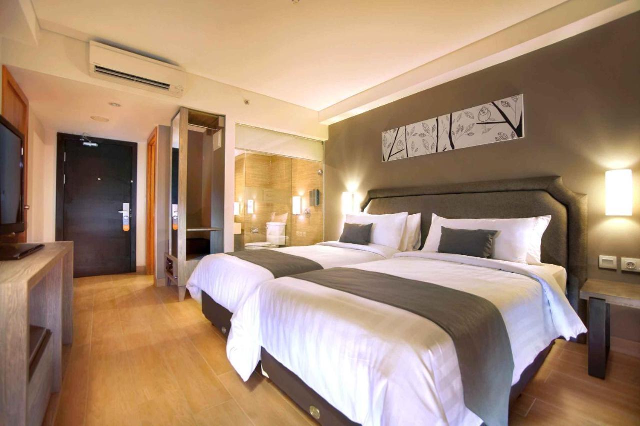 Harper Kuta Hotel By Aston Legian Zewnętrze zdjęcie